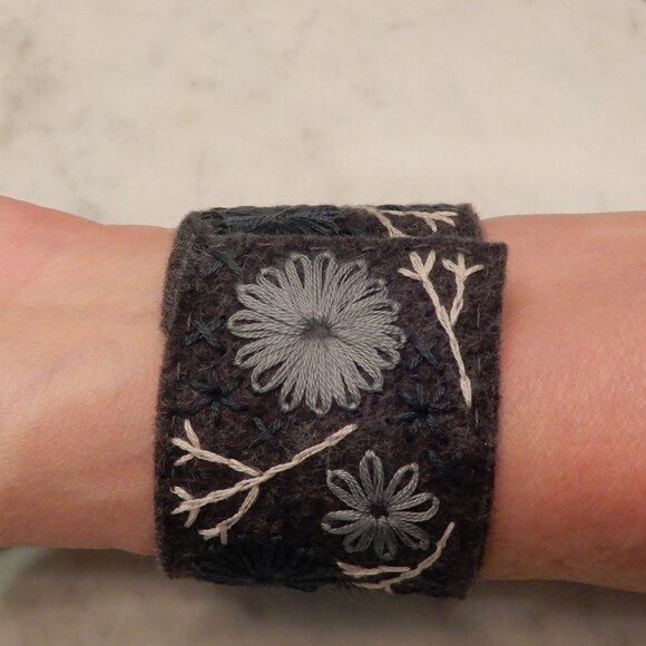 Handmade Hand Embroidered Wool Felt Wrist Cuff - Picture 5 of 5